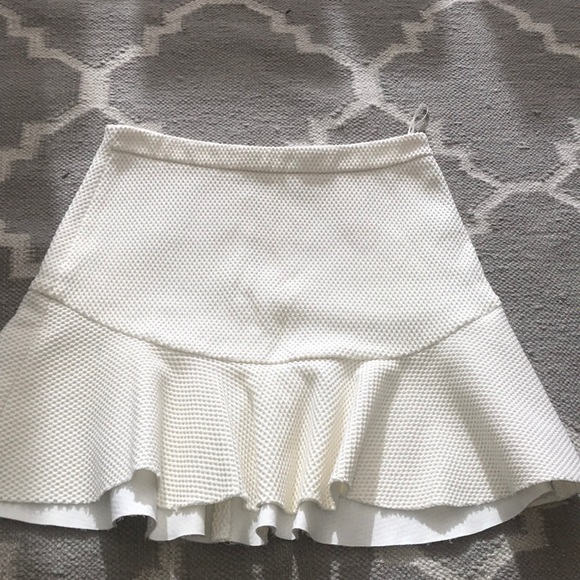 Zara Dresses & Skirts - Zara size small off white flare skirt